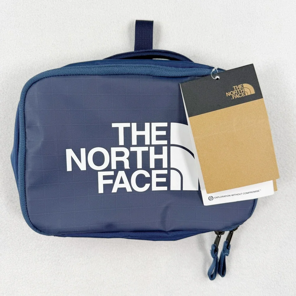 The North Face Base Camp Voyager Dopp Toiletry Kit Bag Size OS Shady Blue NEW
